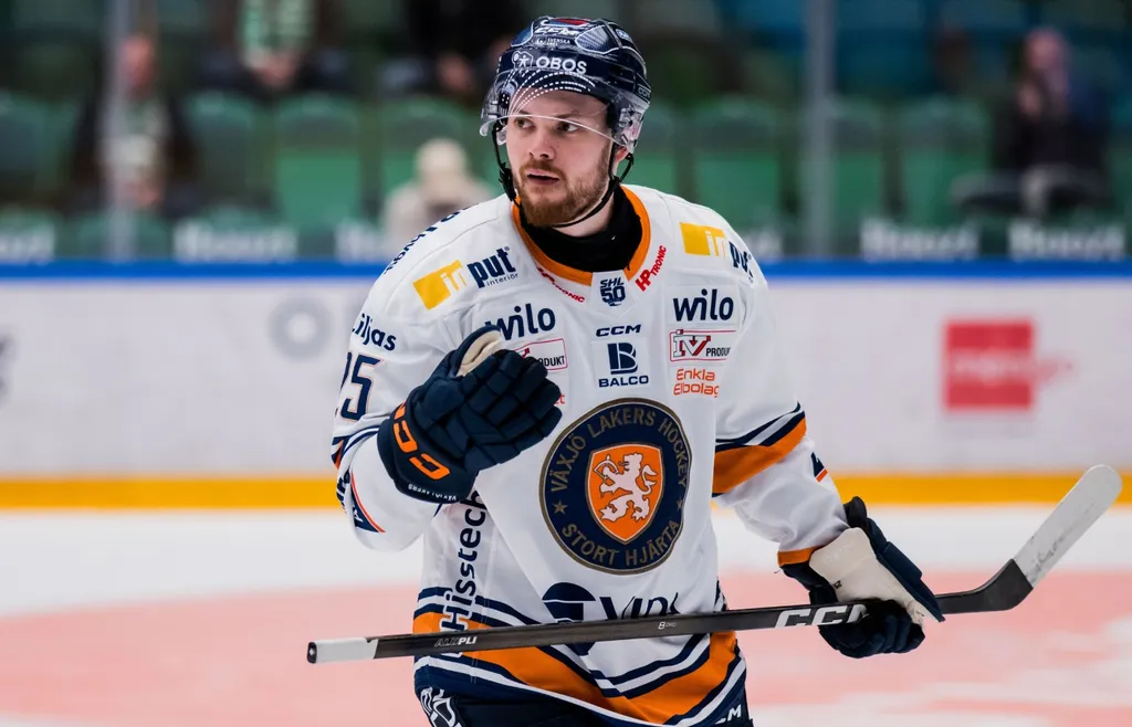 Lucas Elvenes har imponerat i Växjö