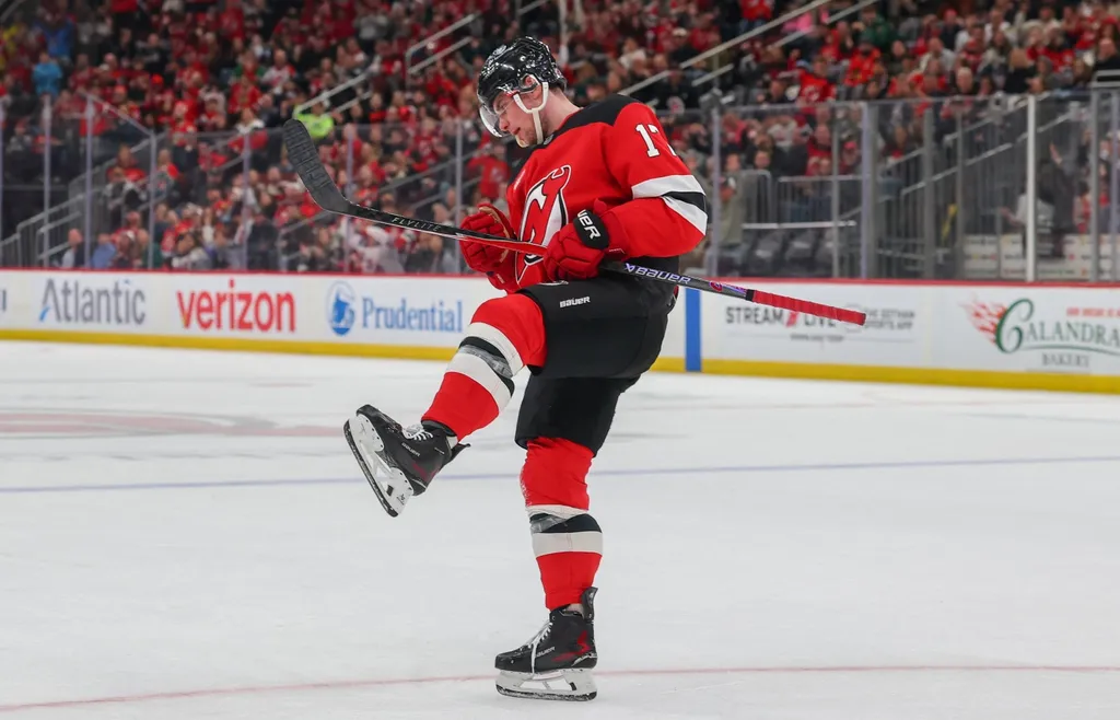 Simon Nemec trejd till Calgary är intressant inför NHL-draften.