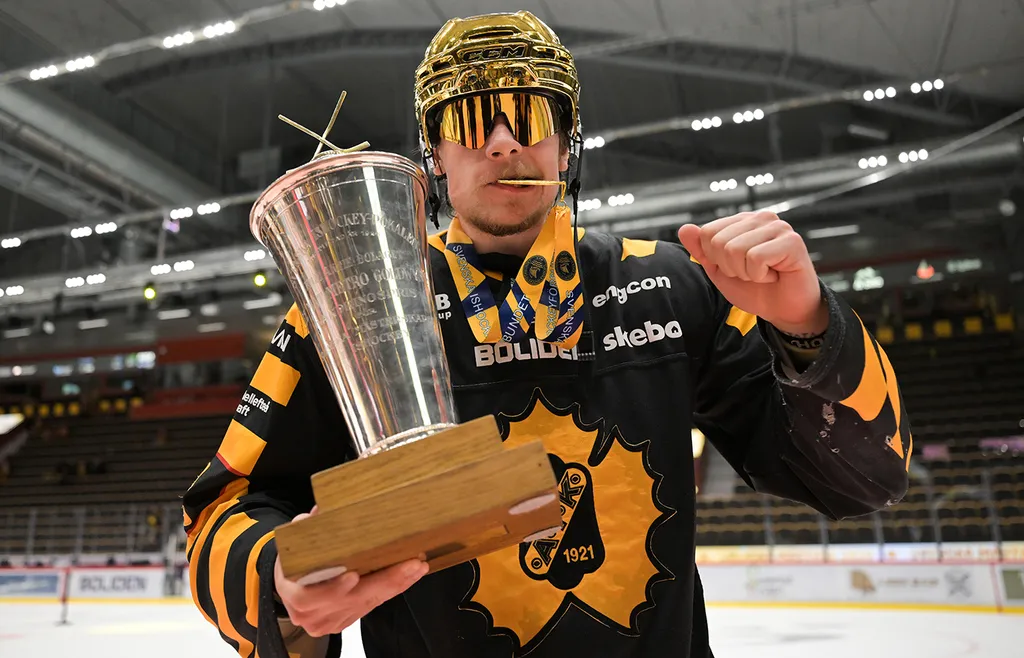 Victor Stjernborg tecknar ett nytt avtal med Skellefteå.
