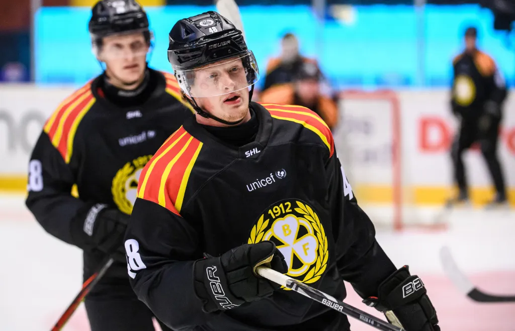 Samuel Solem är tillbaka i svensk hockey