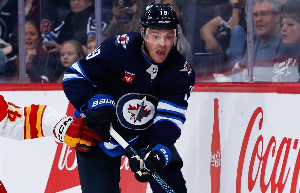 Jonathan Toews gör NHL-comeback i hemstaden den här säsongen