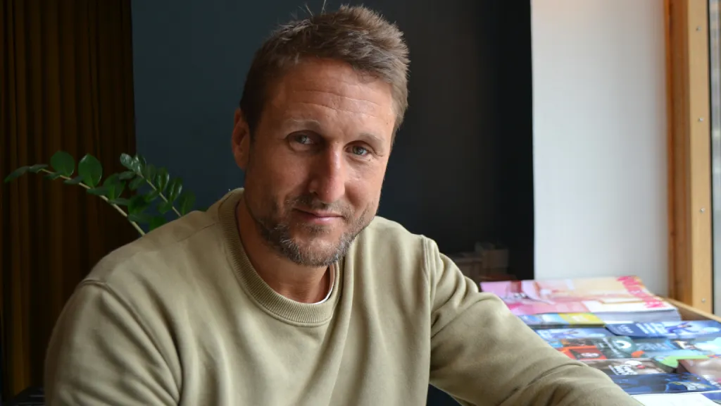 Tomas Kollar sitter säkert