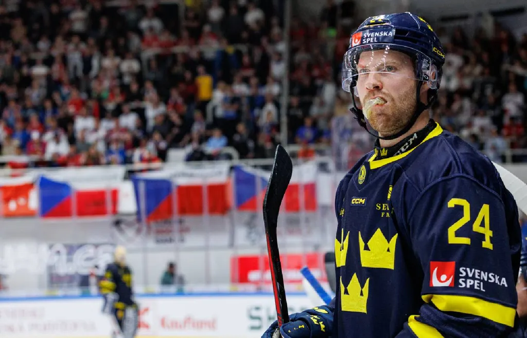 Oscar Lindberg i landslagsdressen