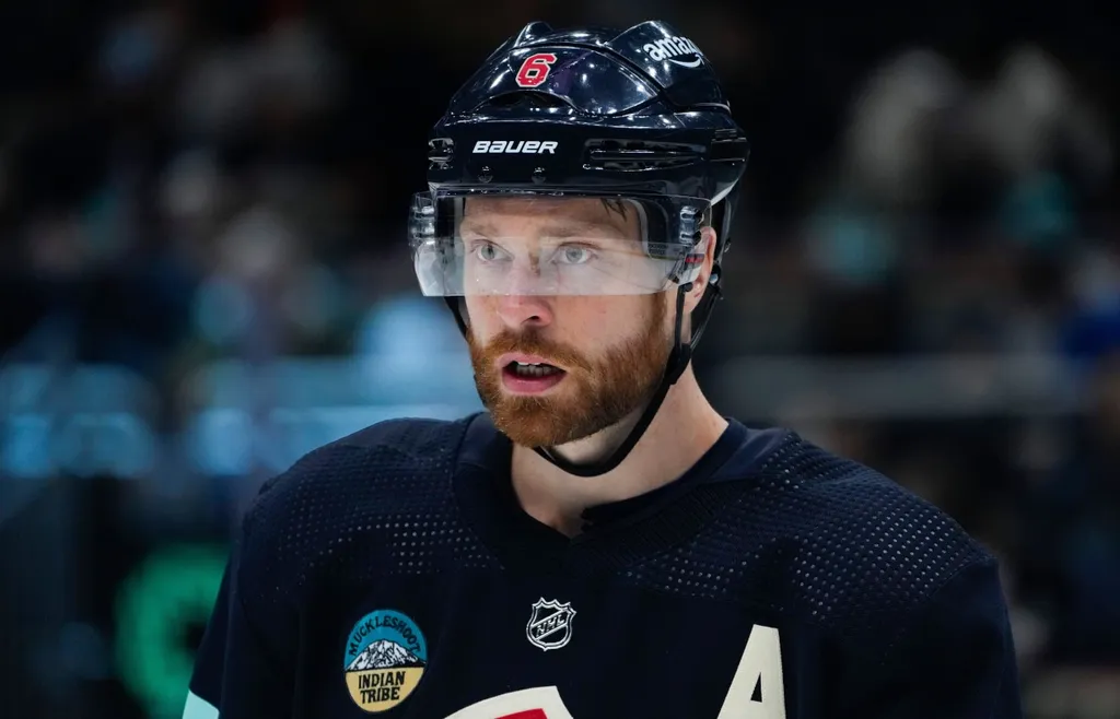 Adam Larsson