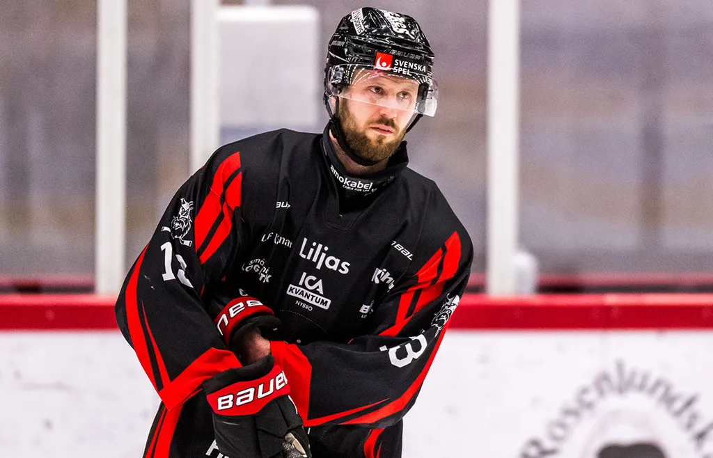 Erik Flood stod för en stark avslutning i Nybro Vikings