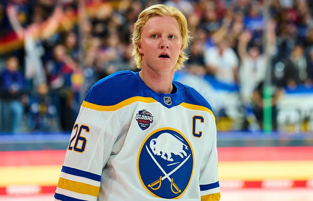 Rasmus Dahlin kommer in topp tre bland de bäst betalda svenskarna 2024/25