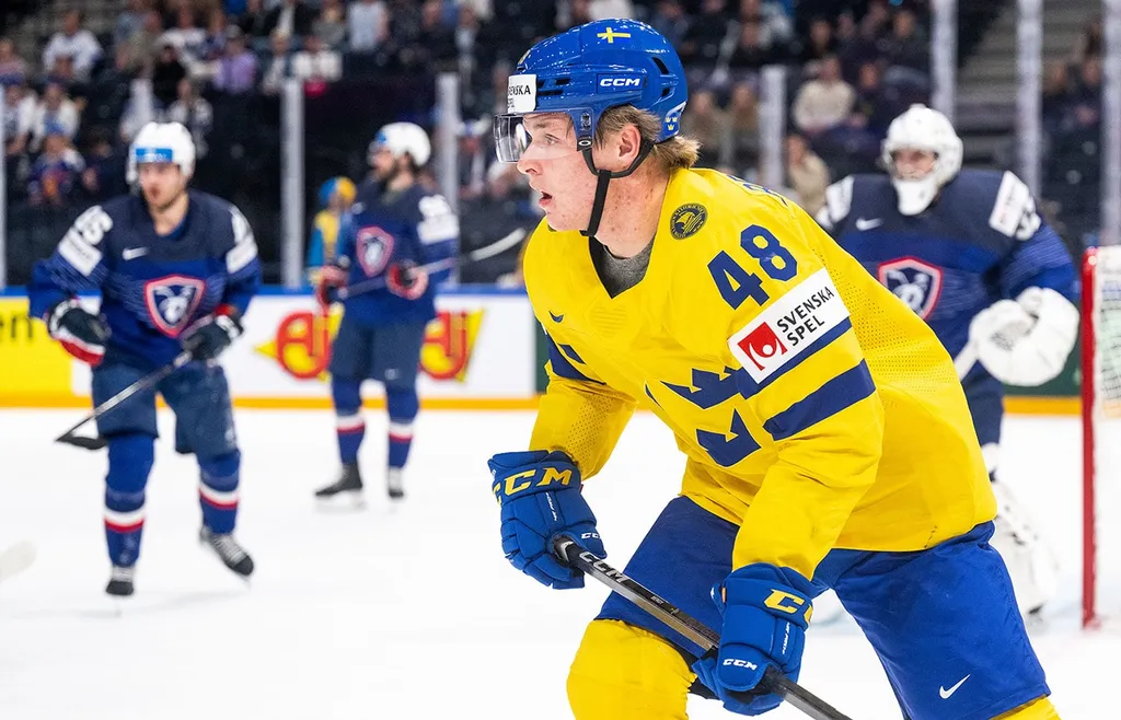 Jonatan Berggren skrev nyss på ett nytt kontrakt