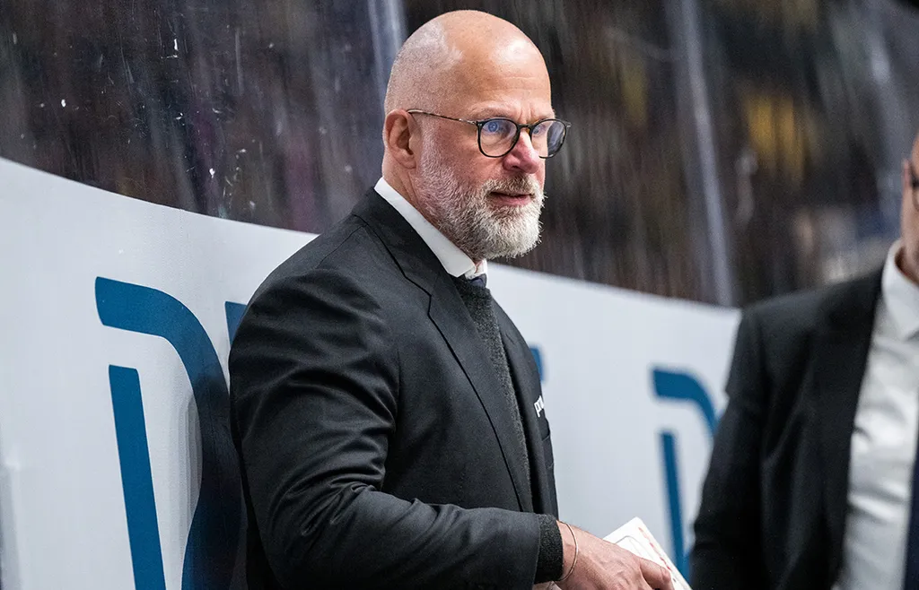 Markus Åkerblom är arbetslös efter sparkningen från AIK