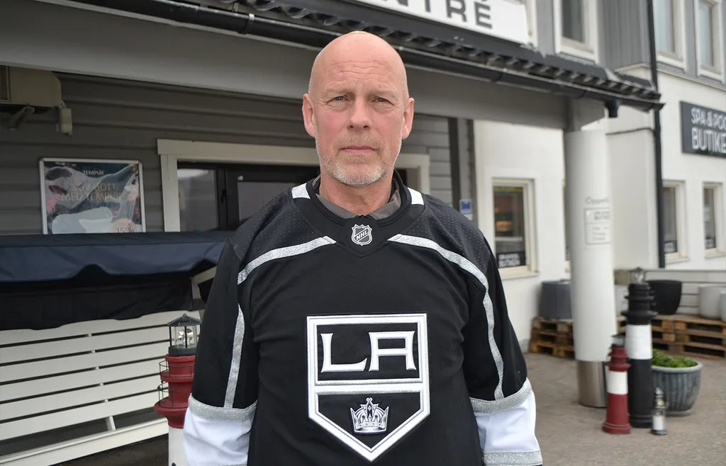 Mikael Lindholm i LA Kings-tröjan