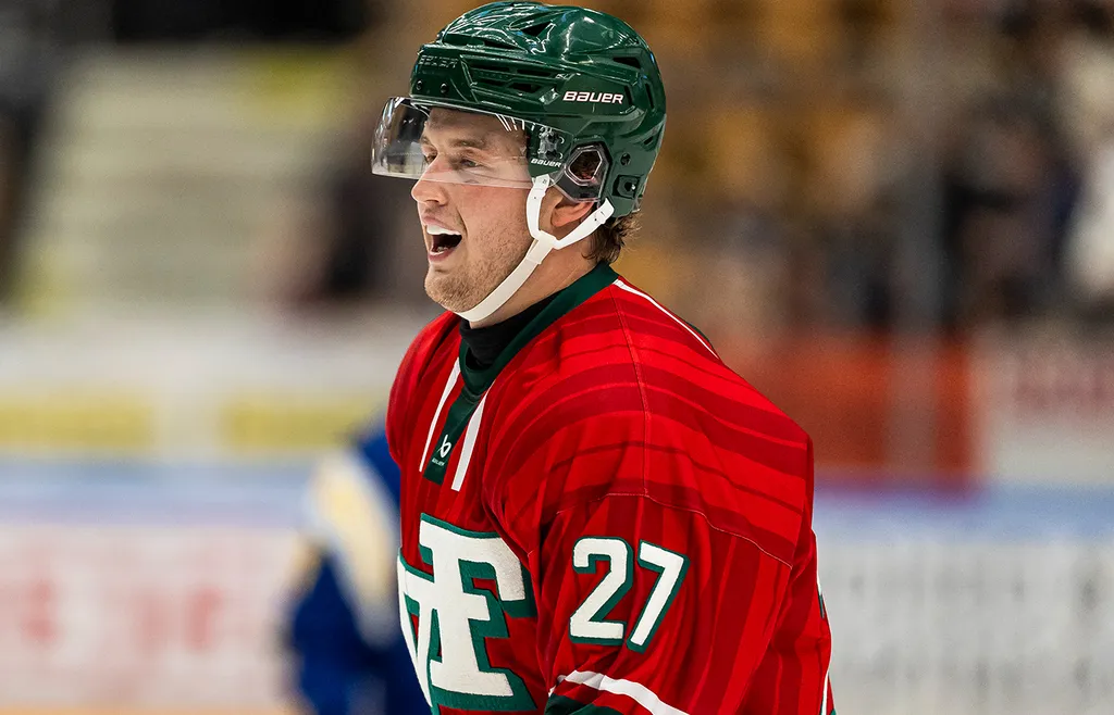 Oskar Olausson under debuten med Frölunda förra veckan. 