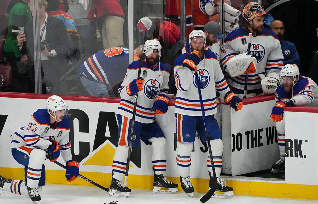 Edmonton Oilers-spelarna deppar efter fjolårets finalförlust