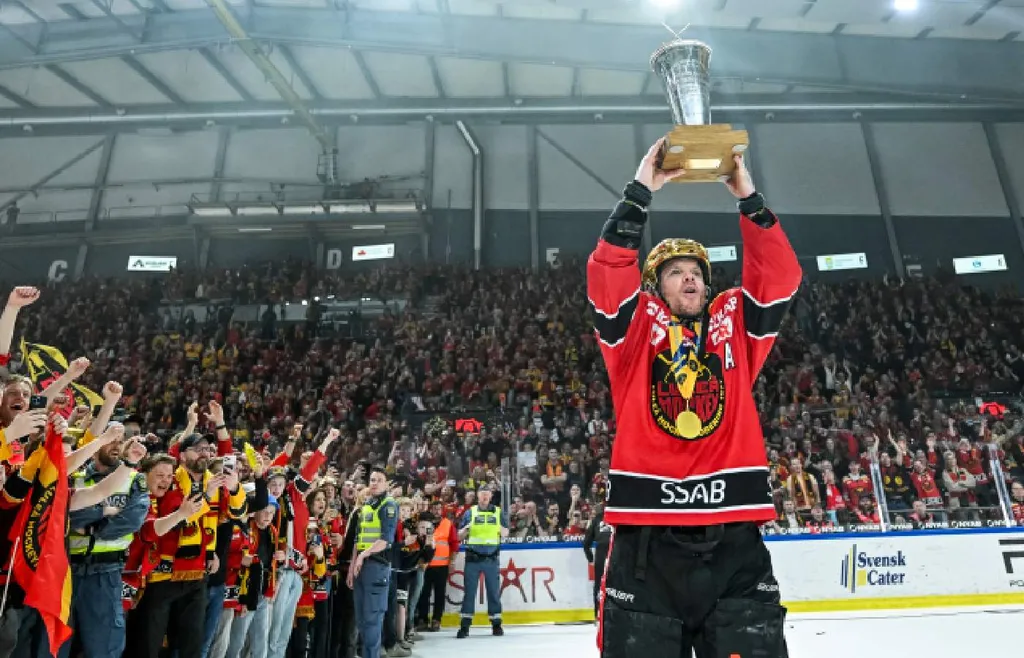 Brian O'Neill blir kvar i Luleå