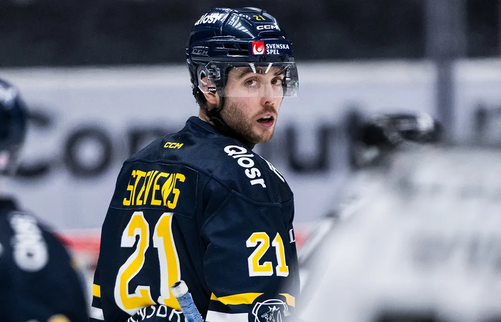 Nolan Stevens är ett kännbart tapp för Södertälje SK