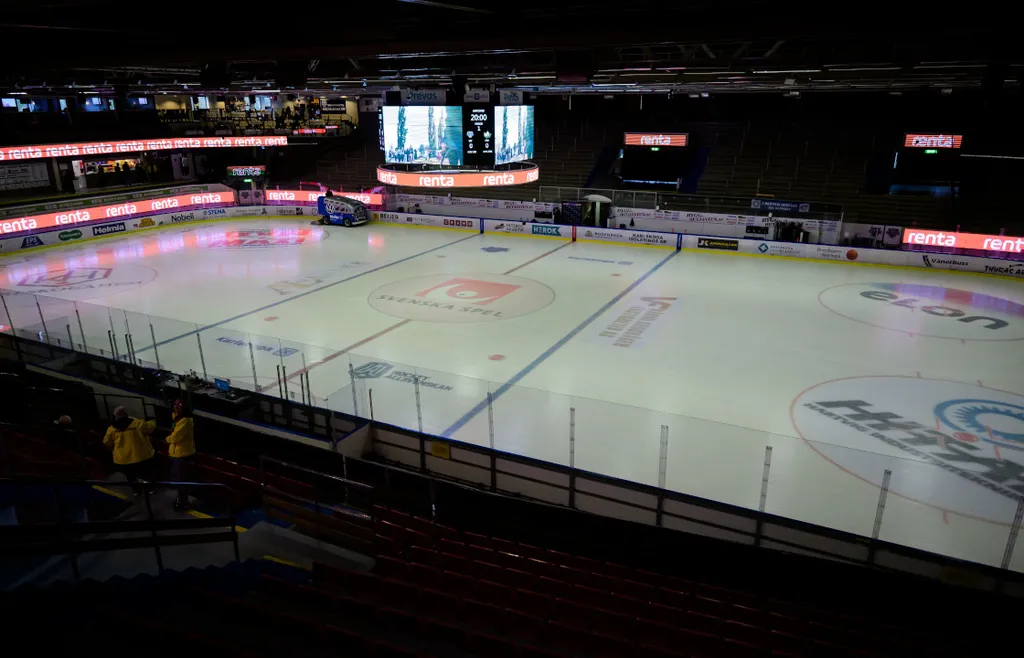 Nobelhallen är som en flyghangar, enligt Dennis Hall
