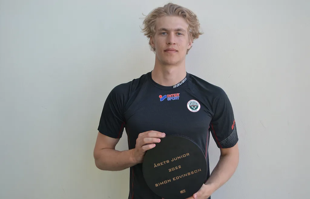 Simon Edvinsson med Eliteprospects Award