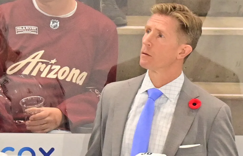 Dave Hakstol ser ut att ta över Arizona State University efter Matthew Mayich-tragedin. Foto: Matt Kartozian-USA TODAY Sports