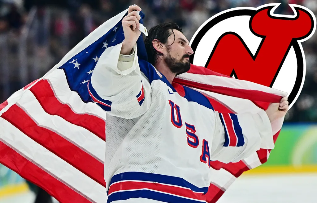 Connor Hellebuyck gör debut för Devils i natt. 