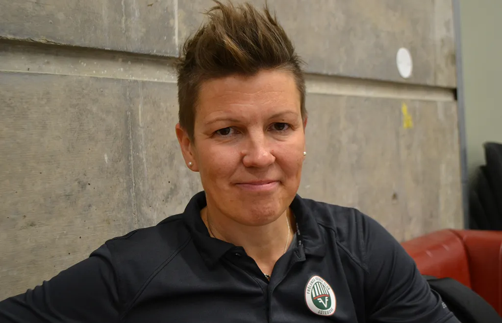 Erika Holst.