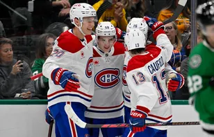 Lane Hutson (i mitten) fortsätter att etablera sig som en storstjärna i Montréal Canadiens organisation. Foto: Jerome Miron-Imagn Images