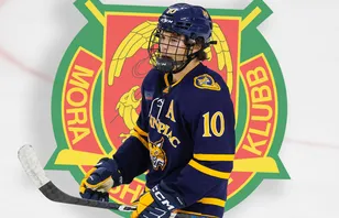 Mora värvar från AHL: "Bärande offensiv spelare"