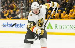 Alexander Holtz får återvända till AHL efter två matcher med Vegas Golden Knights. Foto: Bildbyrån/Imagn Images