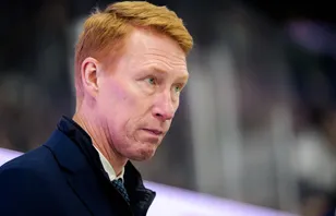 Jörgen Jönsson sparkas av Färjestad: "Nödvändigt"