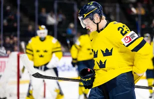 Liam Danielsson blir kvar i Örebro.