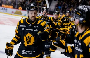 Beskedet: Med i matchtruppen efter skada