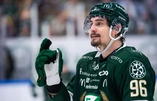 KLART: David Tomasek skriver på flerårskontrakt