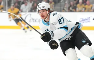 Barrett Hayton har skrivit på ett offer sheet med New Jersey Devils. Foto: Stephen R. Sylvanie-Imagn Images