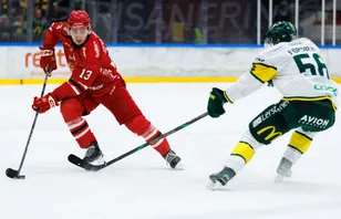 Efter spelarflykten - han stannar: "En riktig ledare"