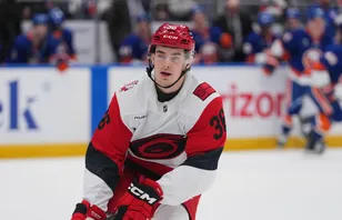 Felix Unger Sörum får en ny chans med Carolina Hurricanes i NHL.