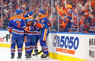 Edmonton reducerar matchserien mot Anaheim Ducks