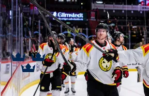 Nicklas Bäckström tas ut till Tre Kronor – poängkungens nobb