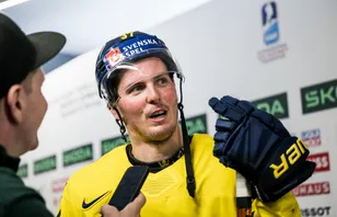 Agenten bekräftar: Blir kvar i NHL