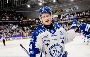 Leksandstalangens succé: Tvåmålsskytt i debuten