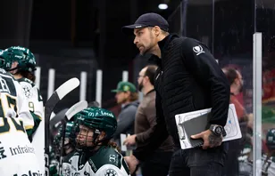 Johan Fransson och Färjestad tog viktiga SDHL-poäng i Skellefteå-
Foto: Michael Erichsen / BILDBYRÅN