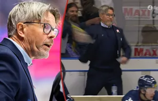 Anders "Ante" Karlsson kastade in en vattenflaska på isen i LHC:s nya förlust. 