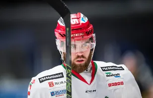 Backen tar en paus från hockeyn: "Känner ingen motivation"