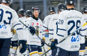 Visbys Karl Påhlsson är skadad. 
Foto: Bildbyrån