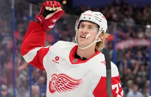 Simon Edvinsson lockar till sig intresse efter tvisten med Detroit. 