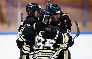 SDE utklassade Färjestad – seger med 7–1