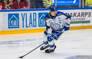 Förlänger med schweiziska löftet: "Han är stenhård"