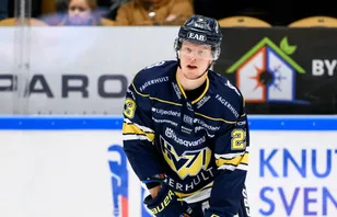Flörtar med topplaget: "Ett alternativ"