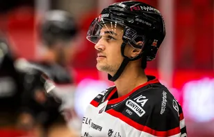 Hugo Gabrielson berättar om flytten till Finland - trots SHL-intresset.
