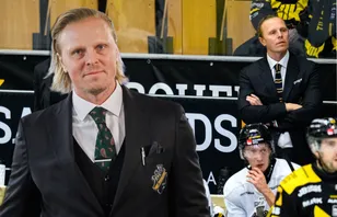 Niklas Andersson berättar om klubbjakten.
