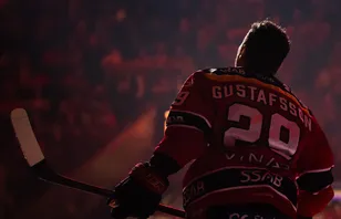 Erik Gustafsson öppnar upp om framtiden i Luleå. Foto: Bildbyrån/Simon Eliasson.