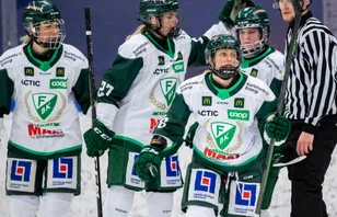 Färjestad ryckte i sista perioden och vann mot Linköping
