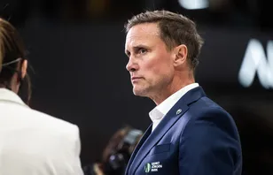 Fystränare avgår - i protest mot Roger Rönnberg