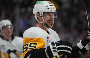Uppgifter: Ingen trejd för Erik Karlsson